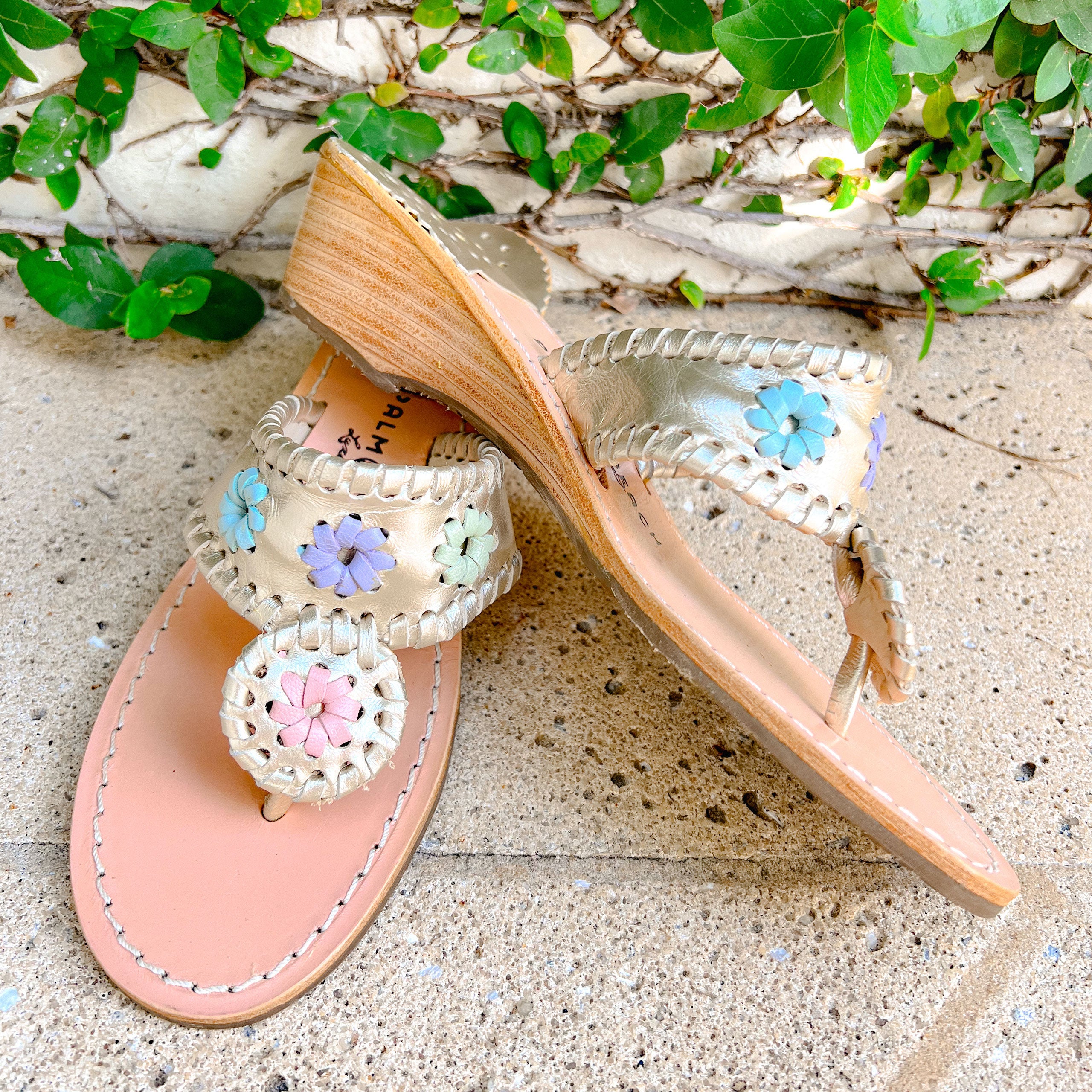 mid wedge sandals black